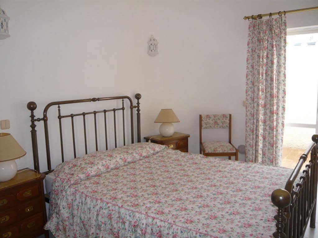 Waterside Village Apartments Luz Extérieur photo