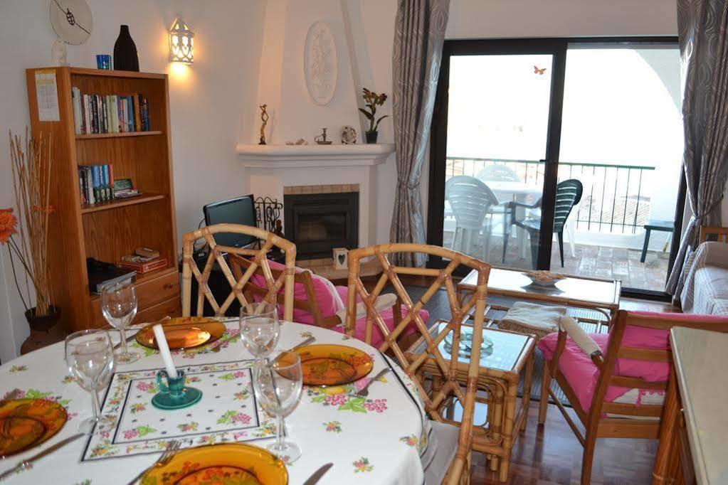 Waterside Village Apartments Luz Extérieur photo